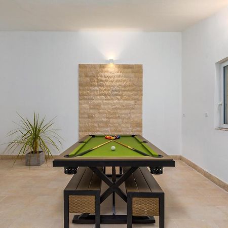 Villa Ostone Pula Bagian luar foto