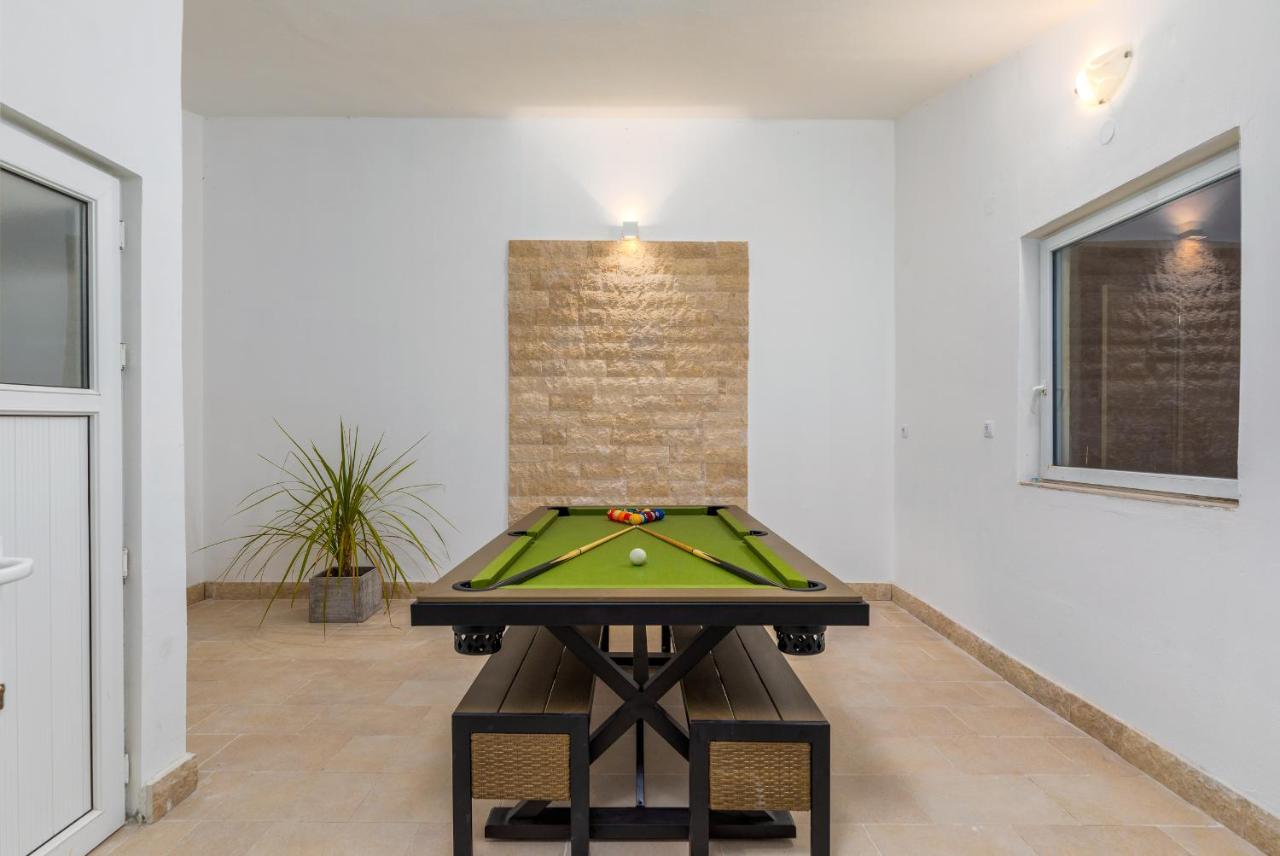 Villa Ostone Pula Bagian luar foto